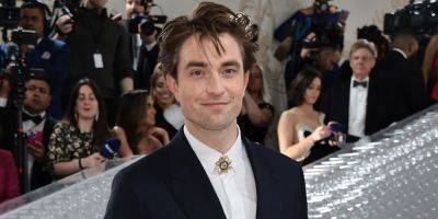 Christopher Nolan Reveals How Robert Pattinson Influenced 'Oppenheimer' & Why He's Not It In - www.justjared.com