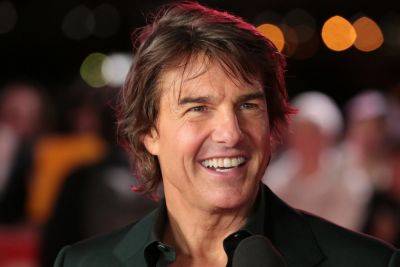 Tom Cruise Tells Director He Makes “Mass Entertainment”; Reveals Weirdest Tom Cruise Story - deadline.com