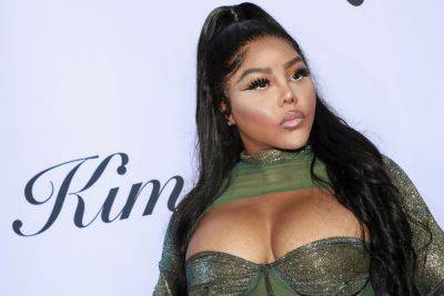 Lil’ Kim Reveals Memoir Announced 2+ Years Ago Is Finally Done: ‘It’s Been A Long Journey’ - etcanada.com