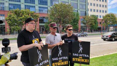 SAG-AFTRA’s Duncan Crabtree-Ireland On Strike’s Impact On Exhibition & Theatrical Sked; Provides Update On Indie Pics Promotion At Festivals - deadline.com - Ireland