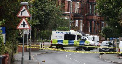 Shots fired on street as man chased after vehicle smashed up - www.manchestereveningnews.co.uk - Manchester