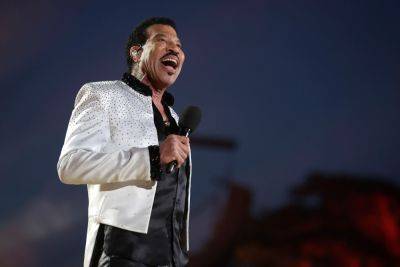 Fans Furious After Lionel Richie Cancels Madison Square Garden Show At Last Minute, Doubt His ‘Severe Weather’ Excuse - etcanada.com - New York - New York - state Connecticut
