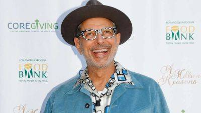 Jeff Goldblum Gushes Over Taylor Swift and Reacts to a Possible Musical Collab (Exclusive) - www.etonline.com - Los Angeles - Los Angeles - Hollywood