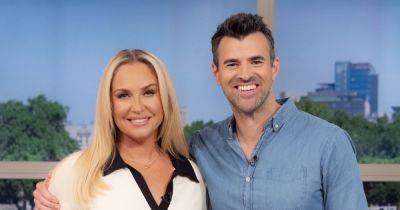 This Morning fans go wild for 'sexy' Steve Jones as he hosts show with Josie Gibson - www.ok.co.uk - USA