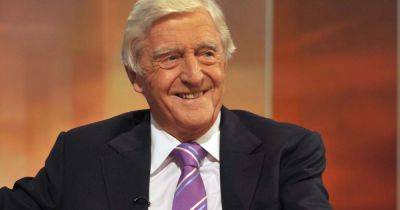 Last picture of Sir Michael Parkinson shows him in good spirits before death at 88 - www.ok.co.uk