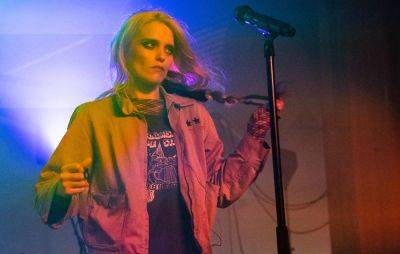 Sky Ferreira responds to billboard claims of being “held hostage” by label - www.nme.com - New York