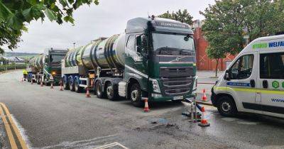 Emergency tankers brought in as homes left without water amid town centre chaos - www.manchestereveningnews.co.uk