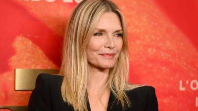 Michelle Pfeiffer Joins the Makeup-Free Selfie Club at 65 - www.glamour.com