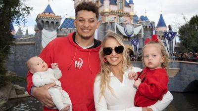 Brittany and Patrick Mahomes Rush Their Infant Son to Emergency Room After Suffering Allergic Reaction - www.etonline.com - Minnesota - Philadelphia, county Eagle - county Eagle