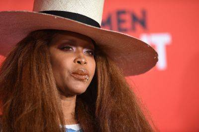 Erykah Badu Seemingly Throws Shade At Beyoncé For ‘Copying’ Her Style - etcanada.com - state Massachusets - New Jersey