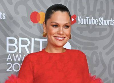 Jessie J Claps Back At Body Shamers Asking About Her Desire To ‘Get Your Body Back’ After Having A Baby - etcanada.com - county Love