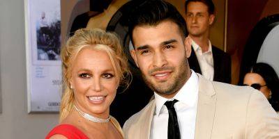 Britney Spears & Sam Asghari 'Happy' With Agreement to Split Up Their 5 Dogs, Source Says - www.justjared.com - Australia