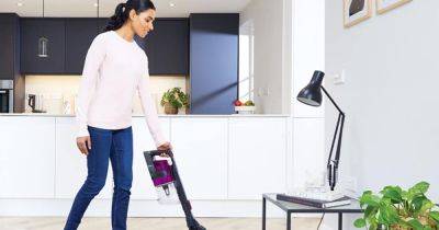 Cordless Shark vacuum that’s ‘perfect for dog hair’ is half price on Amazon - www.ok.co.uk