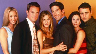 Former ‘Friends’ Writer Says Cast “Rarely Had Anything Positive To Say” About Scripts & Why She Suffered From Imposter Syndrome - deadline.com