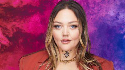 Elle King Reflects on 'Deep Depression' During Pregnancy and Postpartum Journey, Reveals Weight Loss Routine - www.etonline.com