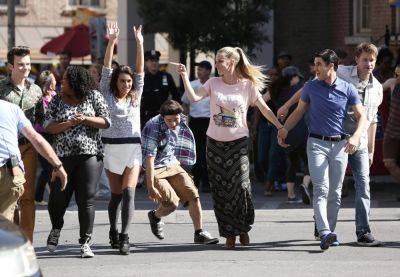 ‘Glee’ Stars Reunite On SAG-AFTRA Picket Line And Pay Tribute To Naya Rivera - etcanada.com - USA - Hollywood - city Santana