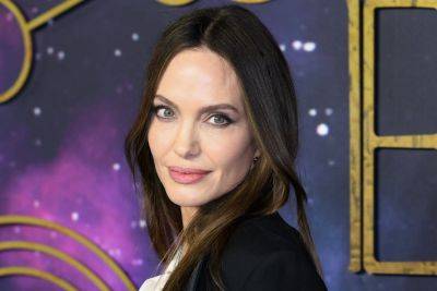 Angelina Jolie’s Mystery Middle Finger Tattoo Revealed After Fans Speculate Link To Ex Brad Pitt - etcanada.com - New York