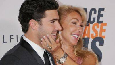Brody Jenner's Mom Celebrates His 40th Birthday as a New Dad With Moving Full-Circle Message - www.etonline.com