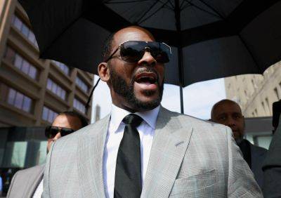 R. Kelly’s Royalties To Go To Sex Abuse Victims, Judge Rules: Report - etcanada.com - New York - Chicago