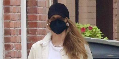 Jennifer Lawrence Masks Up, Treats Herself to a Pedicure in NYC - www.justjared.com - Manhattan - county Lawrence