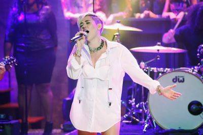 Miley Cyrus Speaks Out On Sinead O’Connor Criticisms: “God Bless Sinead O’Connor” - deadline.com - Ireland - Montana