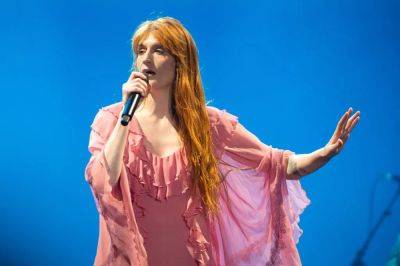 Florence Welch Reveals “Life-Saving” Surgery As Reason Behind Recent Tour Cancellations - deadline.com - Britain - Portugal - county Florence - Lisbon