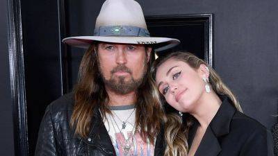 Miley Cyrus Tears Up Talking About Dad Billy Ray Cyrus - www.etonline.com