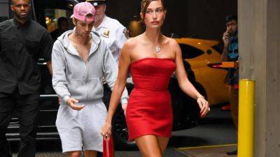 Justin Bieber Shares Supportive Post for Wife Hailey After Wearing Sweats to Her Event - www.etonline.com - New York