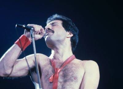 Freddie Mercury Possessions Up For Auction In UK - deadline.com - Britain - Japan