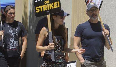 Alison Brie & Dave Franco Join Friend Jim Rash on the Picket Lines - www.justjared.com - Los Angeles - Hollywood