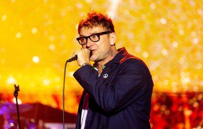 Blur’s Damon Albarn says “we’re gonna need more drugs to get through absurd AI” - www.nme.com