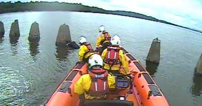 RNLI save man clinging to pillar in water after becoming stranded at Crammond Island - www.dailyrecord.co.uk - Scotland