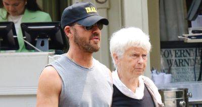 Justin Theroux Grabs Lunch His Mom Phyllis in NYC - www.justjared.com - New York