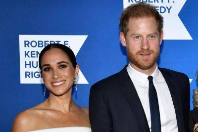 Meghan & Harry Buy Movie Rights To Bestselling Novel By Canadian Author - etcanada.com - New York