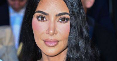 Kim Kardashian goes makeup free as she visits plastic surgeon - www.ok.co.uk - Beverly Hills