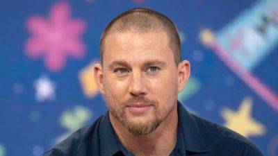 Channing Tatum Embraces 'Daddy' Era and Dances at Taylor Swift Concert - www.etonline.com - Los Angeles - Los Angeles