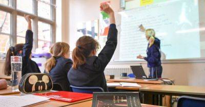 MORE schools could be told to close classrooms over collapse-risk concrete - as minister says full list WILL be released - www.manchestereveningnews.co.uk