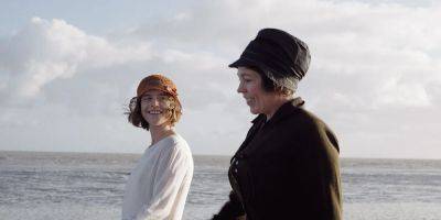 ‘Wicked Little Letters’ Review: Thea Sharrock’s Eye-Wateringly Funny Period Comedy Is A Four-Letter Tour De Force – Toronto Film Festival - deadline.com - Britain - Ireland