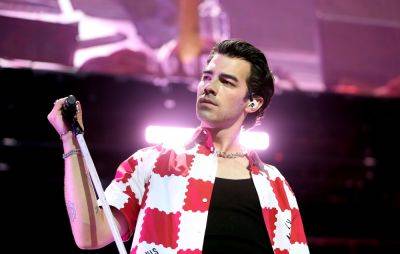 Joe Jonas appears to address Sophie Turner split onstage at Jonas Brothers concert - www.nme.com