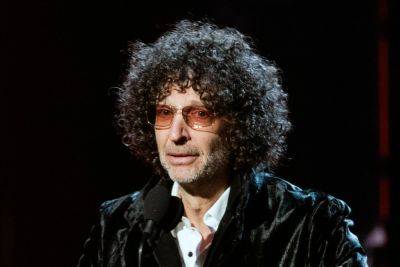 Howard Stern Reveals His Never-Ending Fear Of Covid Is Causing Him And His Wife To Argue: ‘I’m Going Crazy’ - etcanada.com