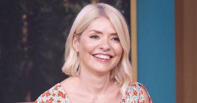 Holly Willoughby's 'flattering' £28 ASOS This Morning dress hides the upper arms and can be worn all autumn - www.manchestereveningnews.co.uk