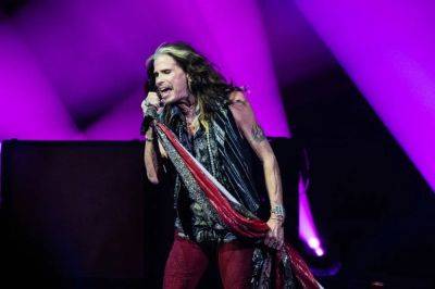 Aerosmith Postpones September Tour Dates Due To Steven Tyler Vocal Cord Damage - deadline.com - New York - Chicago - Las Vegas - Detroit - city Philadelphia - Columbia - Boston - North Carolina - Raleigh, state North Carolina