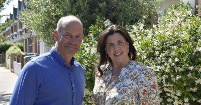Phil Spencer back to work with Kirstie Allsopp weeks after parents' tragic car crash deaths - www.ok.co.uk - Britain