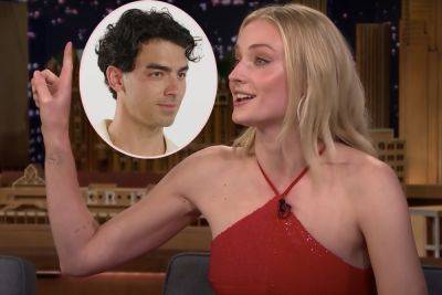 Sophie Turner Kissing Another Guy After Joe Jonas Breakup -- But It's Just For Her New Show! - perezhilton.com - Spain