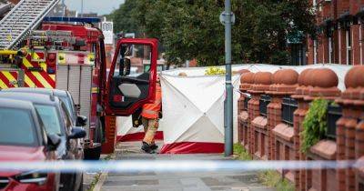 'Colleague' of man who died after 'wall collapse' incident pleaded with neighbours for help - www.manchestereveningnews.co.uk