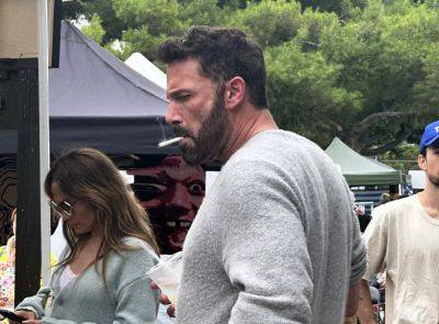 Ben Affleck Heads To Flea Market With Jennifer Lopez After Sharing Affectionate Moment With Ex-Wife Jennifer Garner - etcanada.com - Los Angeles