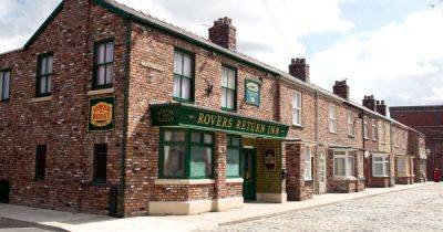 Coronation Street in chaos as stars forced off cobbles and filming halted - www.ok.co.uk - Britain