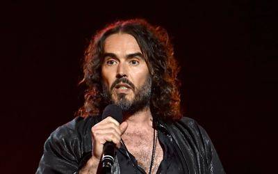 YouTube Suspends Russell Brand From Making Money Off The Streaming Site After Sex Assault Claims - etcanada.com - Los Angeles - Hawaii