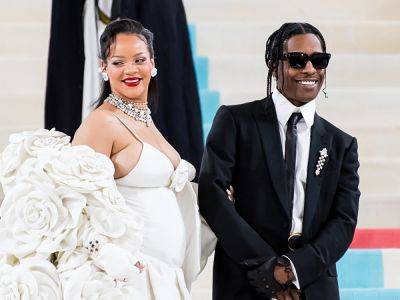 Rihanna & A$AP Rocky Share ADORABLE First Look At Baby Riot In Family Photoshoot! LOOK! - perezhilton.com