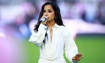 Becky G reveals the impact panic attacks had on her and how she manages anxiety - us.hola.com - USA